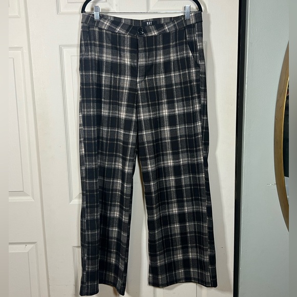 Kut from the Kloth Pants - KUT from the cloth Plaid light flannel pants, size 10